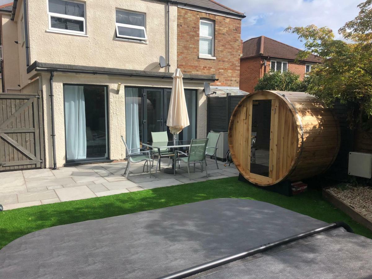 Bournemouth Hot Tub&Sauna Holiday Let Exterior foto